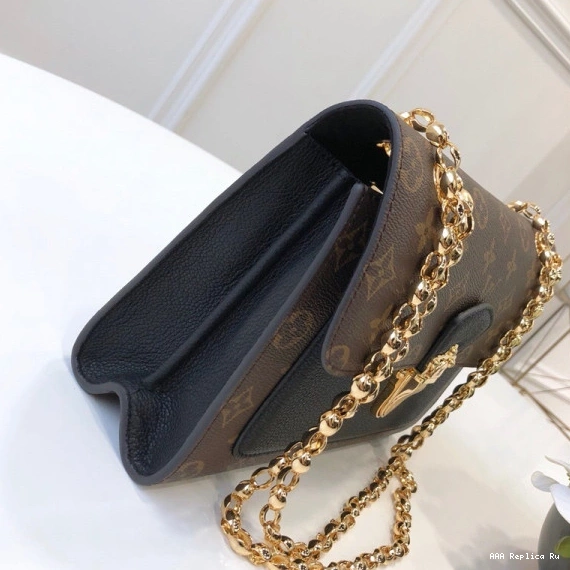AAA Replica Ru Vuitton Louis VICTOIRE 0808